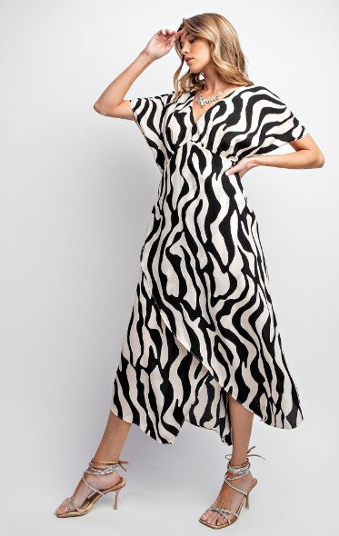 Ladies Dresses - Easel Maxi Dress