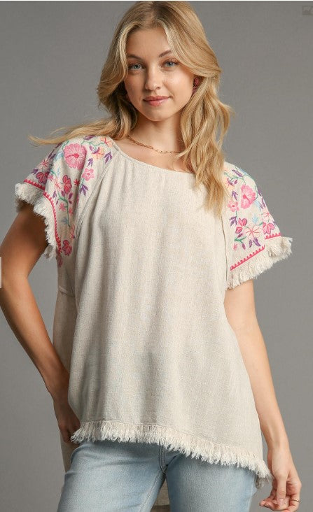 Ladies Top - Umgee Linen Top with Embroidery Sleeves