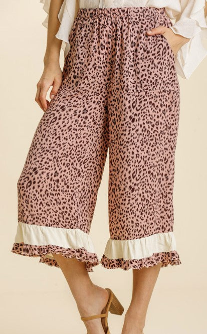 Ladies Pants - Umgee Cropped Leg Pants